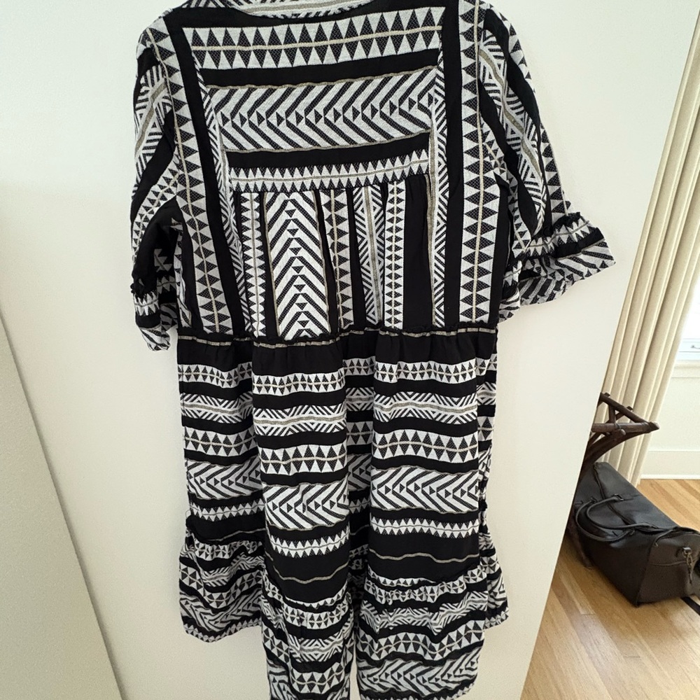 F&F Black and White Asymmetrical Dress - Picture 6 of 7